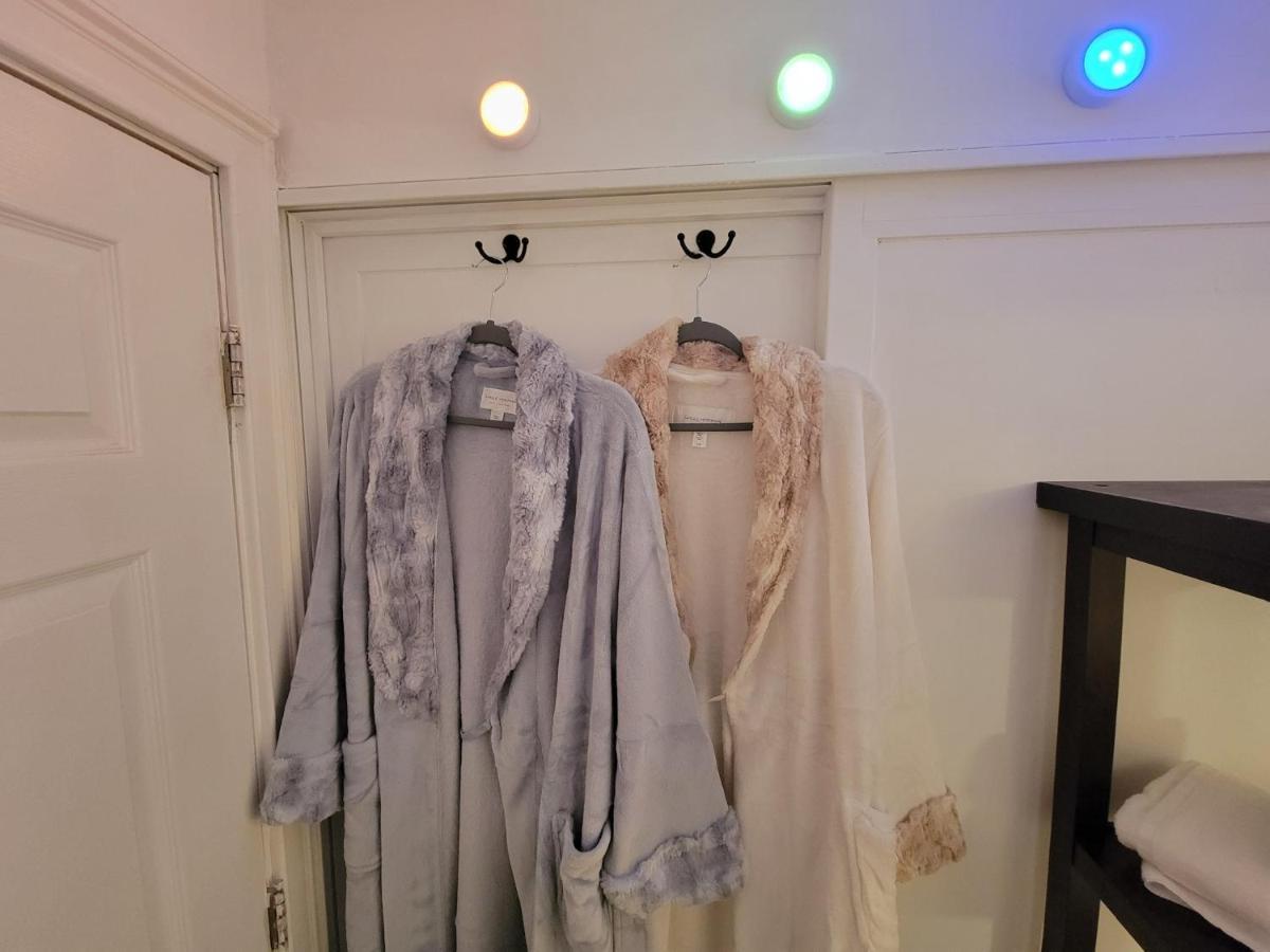 Comfy And Chic Boston Apartment! Free Parking Luaran gambar