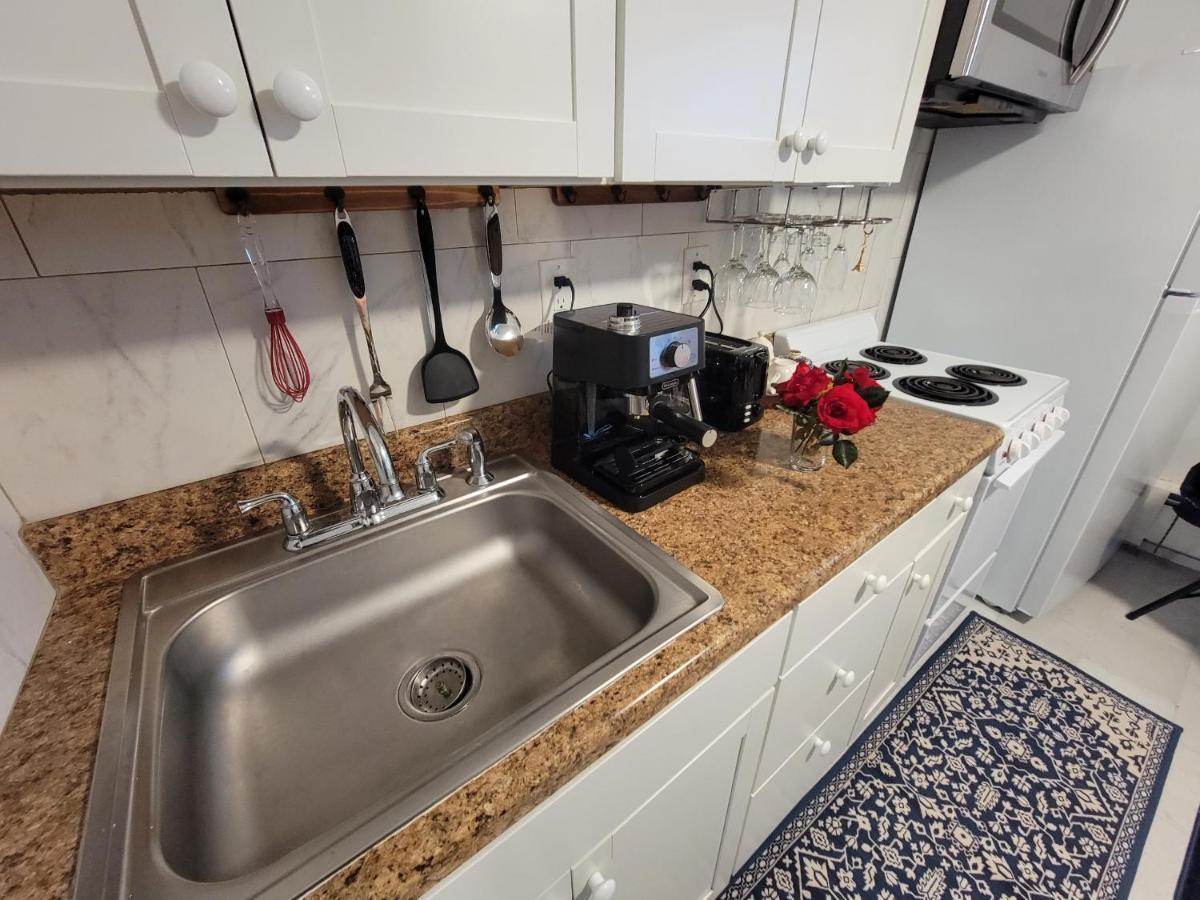 Comfy And Chic Boston Apartment! Free Parking Luaran gambar